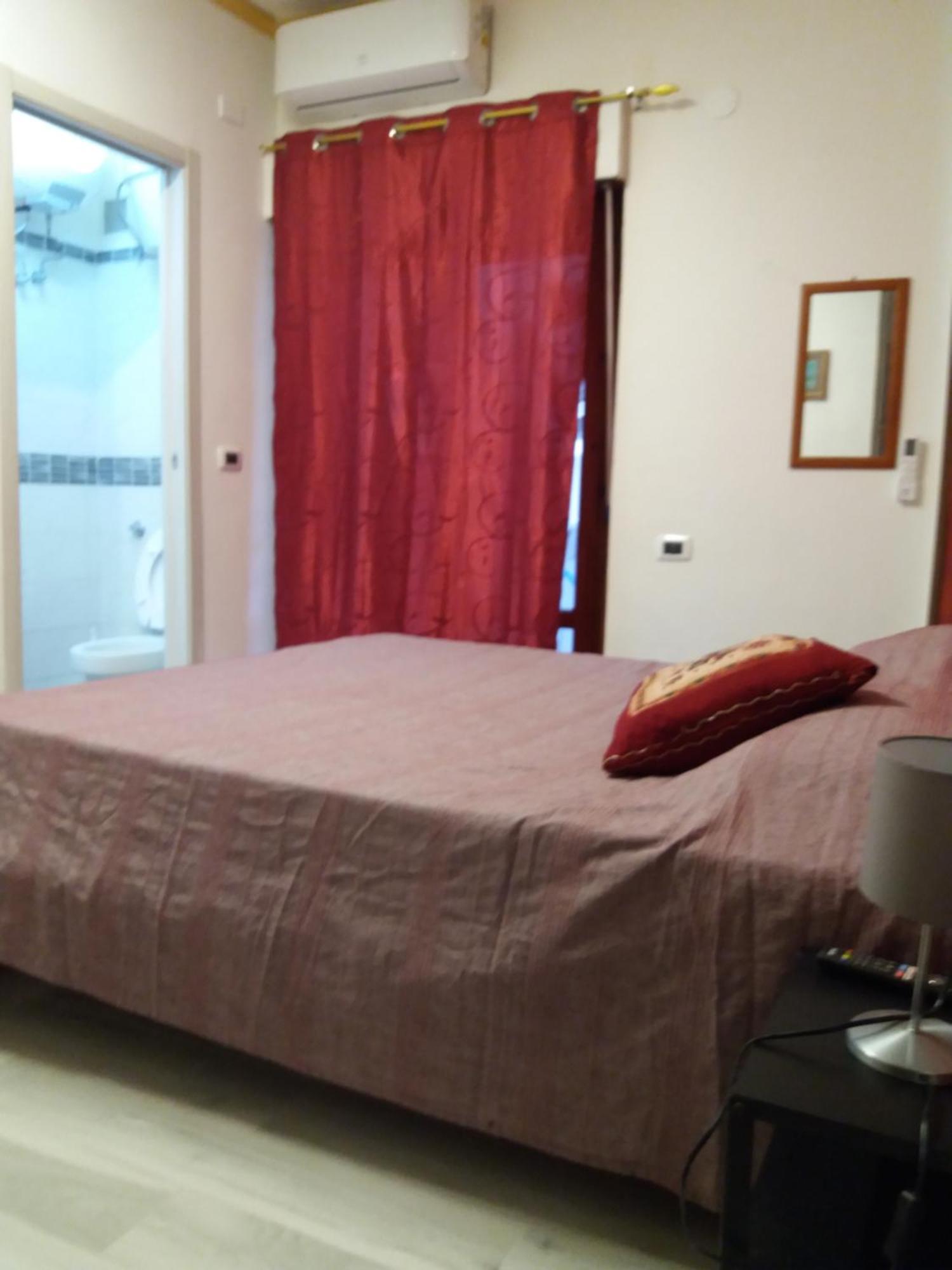 Levante Rooms Scalea Exterior photo
