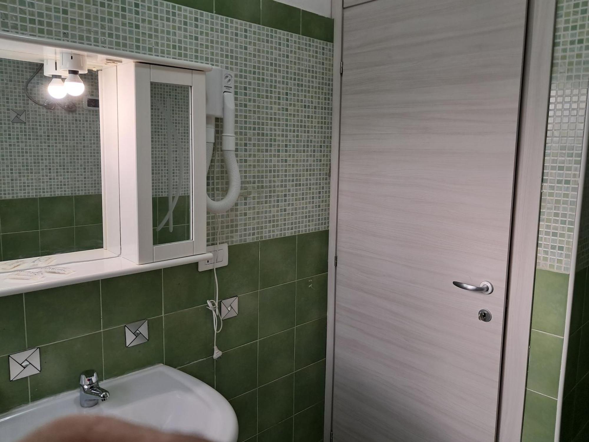 Levante Rooms Scalea Exterior photo